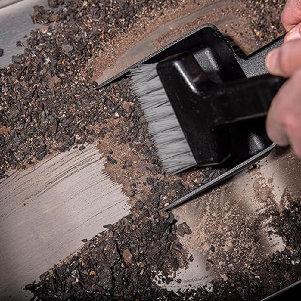 Broil King Grill Brush Scraper Kit 2 Scrapers Dustpan Sweeping Brush 65900