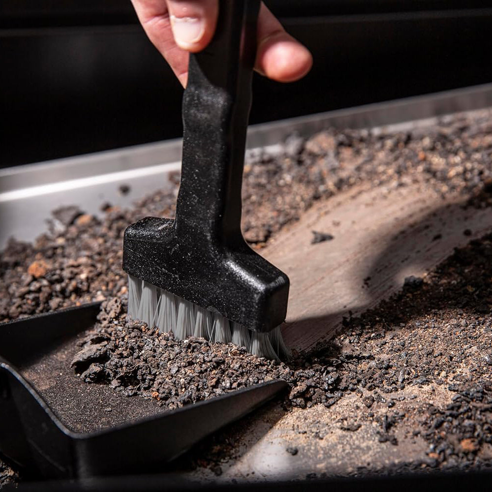 Broil King Grill Brush Scraper Kit 2 Scrapers Dustpan Sweeping Brush 65900