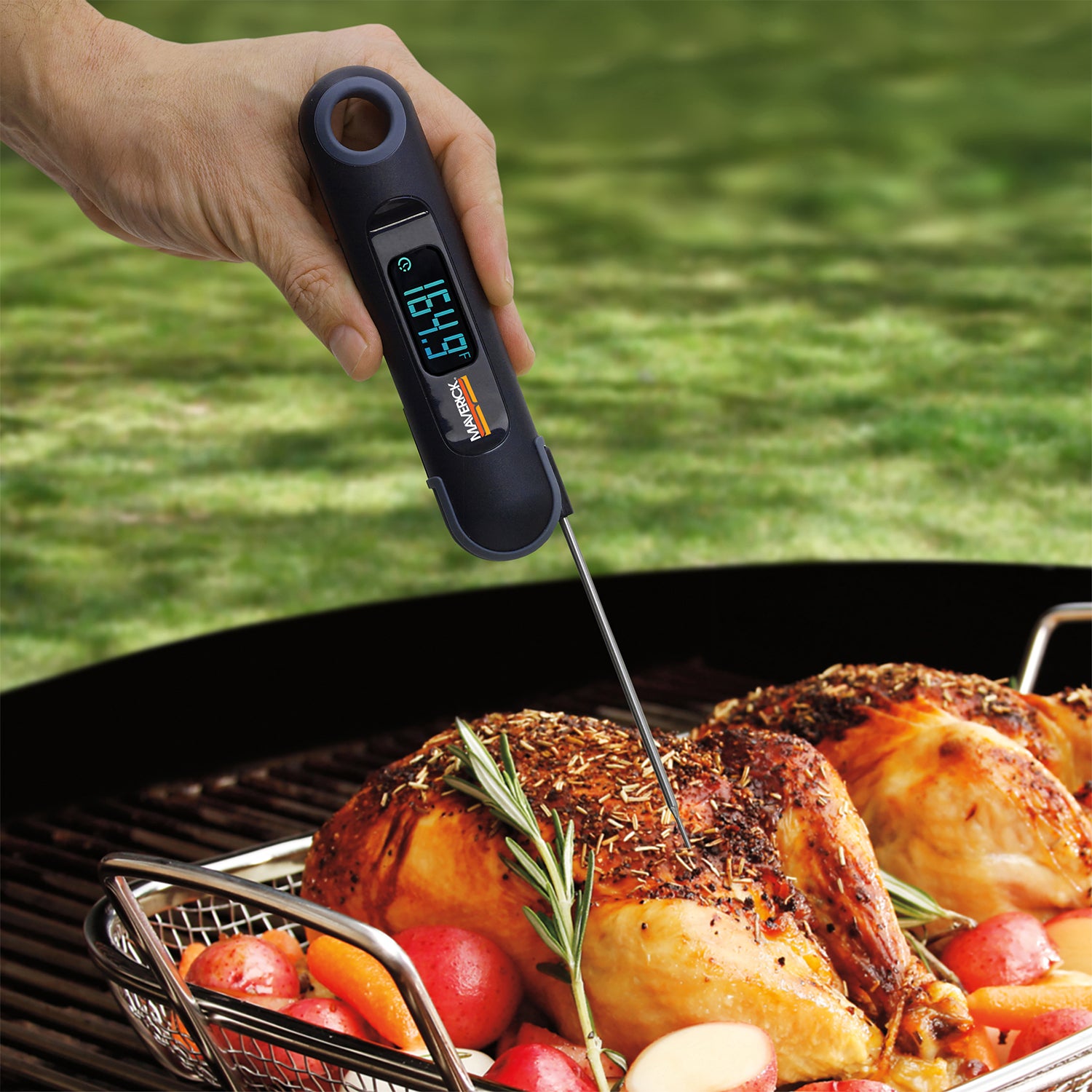 Maverick Instant Read Temp & Time Foldable Digital Thermometer Rotating Display